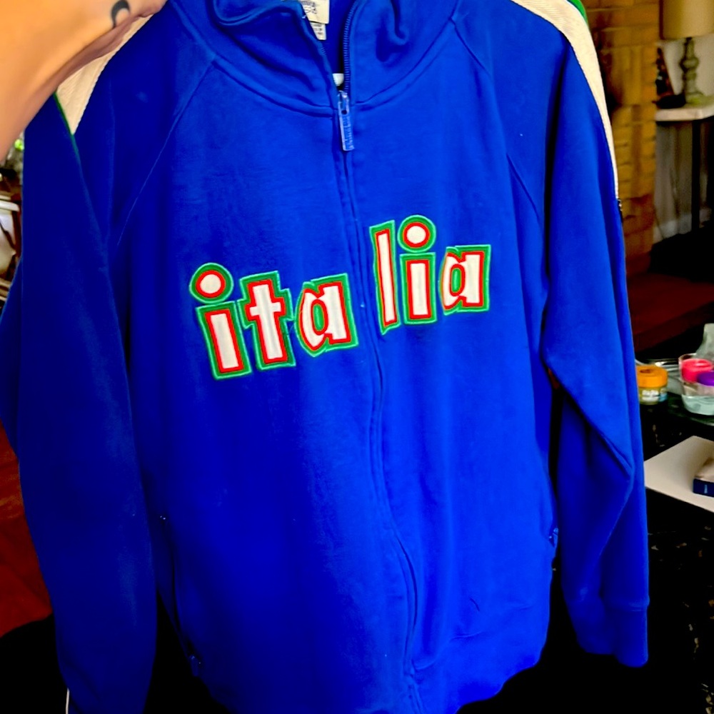 Italian jacket. Brand is Blue Marlin. Men’s Medium. Stretchy.